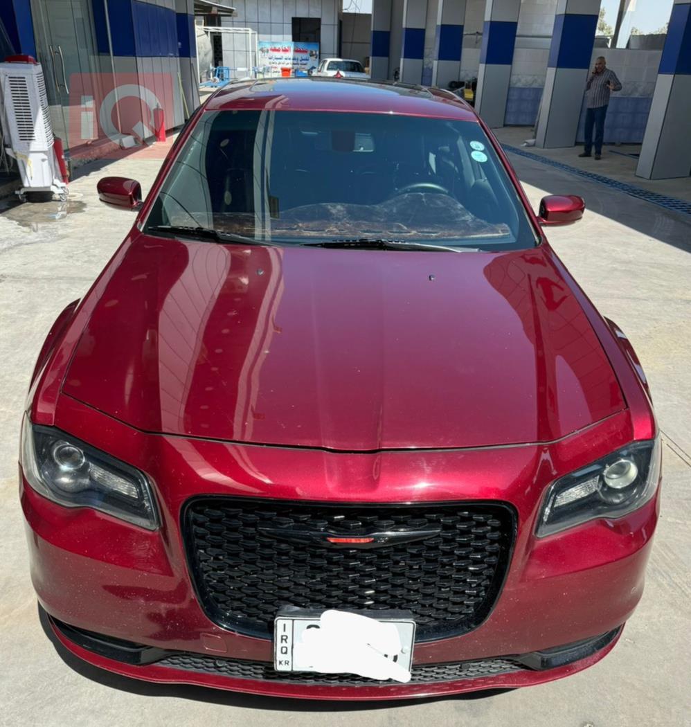 كرايسلر 300